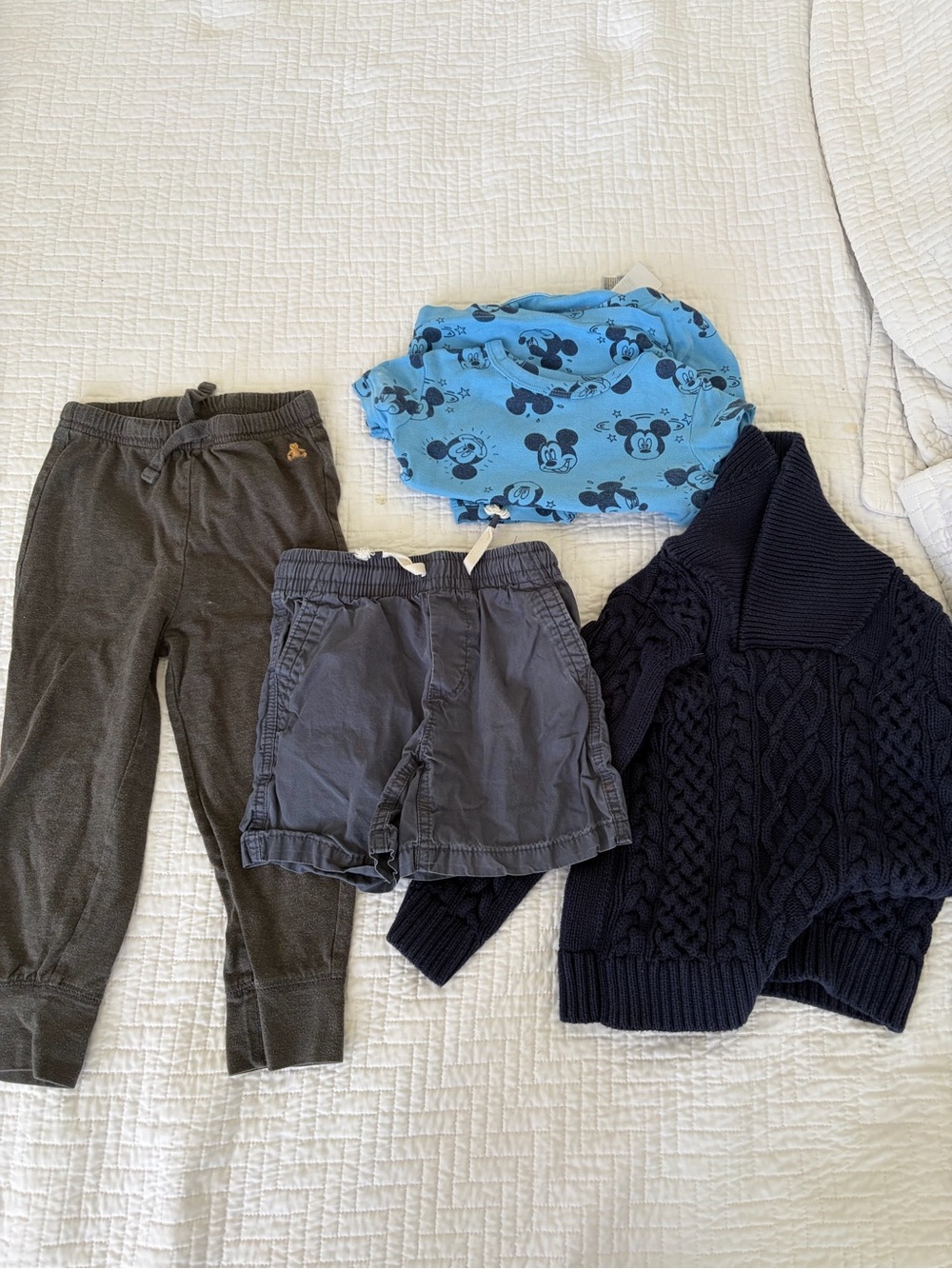 GAP Kids 3T shorts, pajamas, sweater lot of 4 items